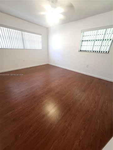 18845 NW 62nd Avenue 207, Hialeah, FL 33015