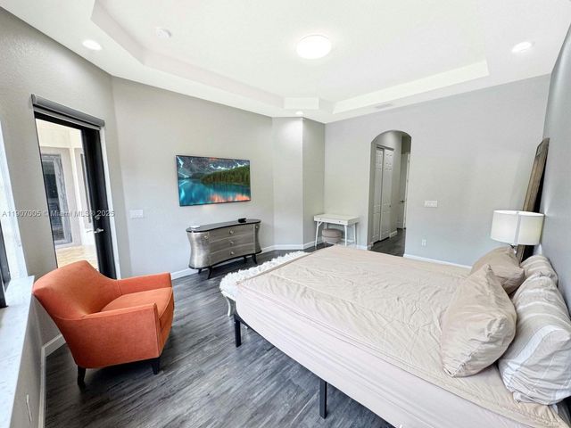 4036 NW 88th Ter, Cooper City, FL 33024