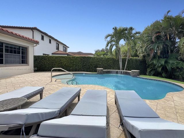 4036 NW 88th Ter, Cooper City, FL 33024