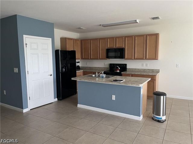 8187 Gopher Tortoise TRL, Lehigh Acres, FL 33972