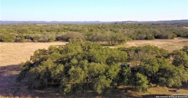 251 Highgate Drive, Bandera, TX 78003