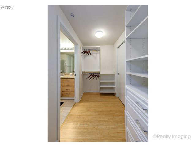 1620 Ne BROADWAY St 228, Portland, OR 97232