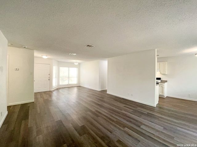 7678 Tarrasa, San Antonio, TX 78239
