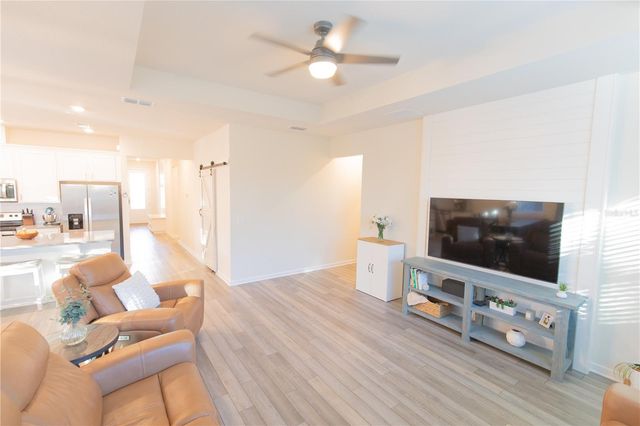 2195 CANOPY TERRACE BOULEVARD, Deland, FL 32724