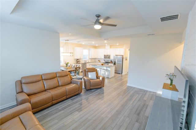 2195 CANOPY TERRACE BOULEVARD, Deland, FL 32724