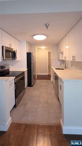 100 Old Palisade Road 3609, Fort Lee, NJ 07024
