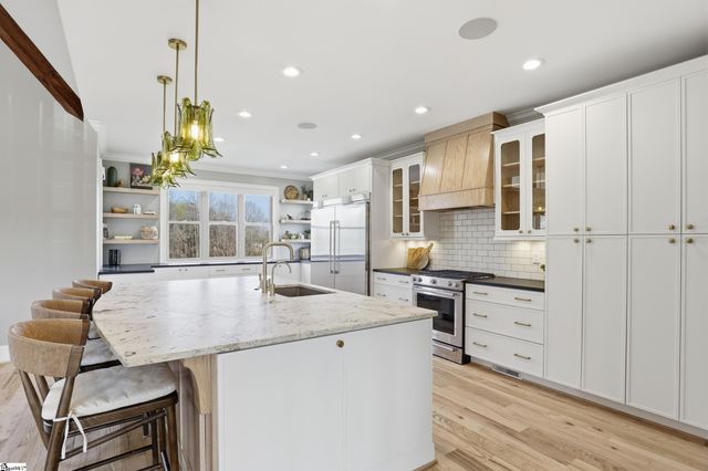 602 Jenkins Bridge Road, Simpsonville, SC 29680