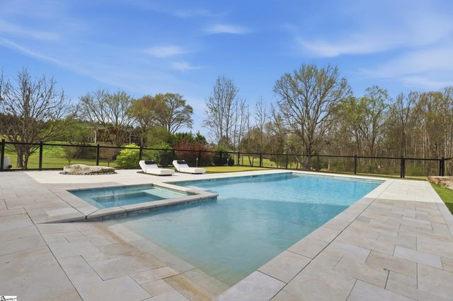 602 Jenkins Bridge Road, Simpsonville, SC 29680