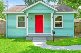 503 E Fayle Street, Baytown, TX 77520