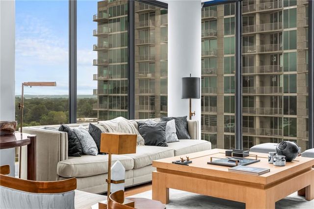 270 17th Street NW 2012, Atlanta, GA 30363
