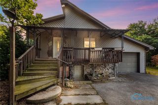 5160 Black Road, Monclova, OH 43542