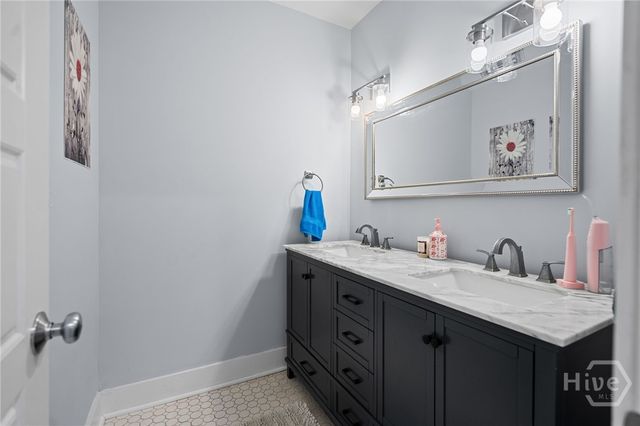 332 E 56th Street, Savannah, GA 31405