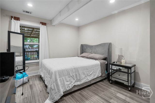 332 E 56th Street, Savannah, GA 31405