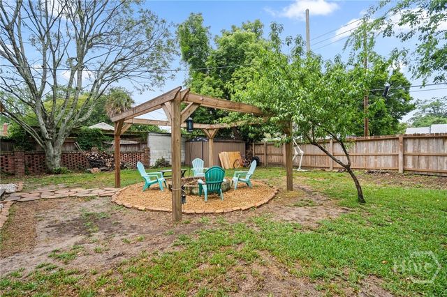 332 E 56th Street, Savannah, GA 31405