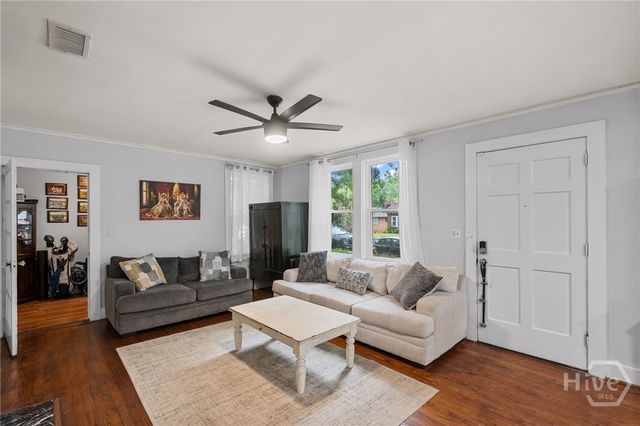 332 E 56th Street, Savannah, GA 31405