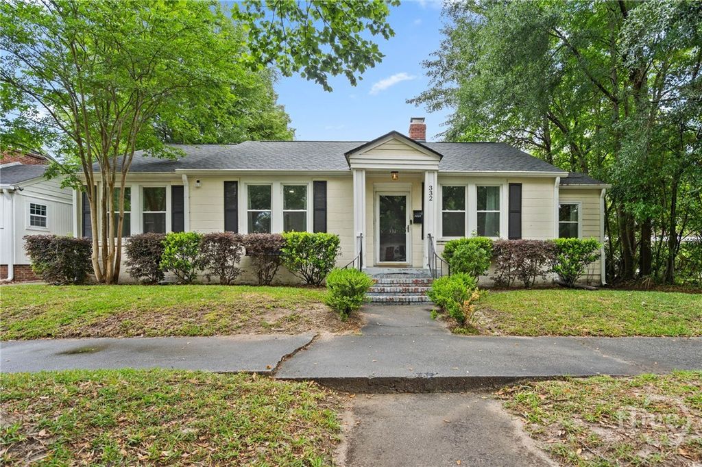Image 1 of property listing at 332 E 56th Street, Savannah, GA 31405