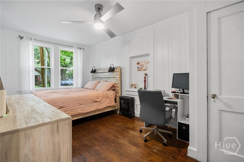 Image 23 of property listing at 332 E 56th Street, Savannah, GA 31405