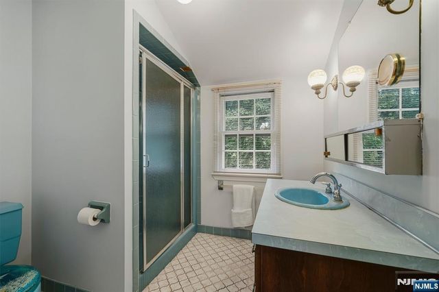 1 Carlyle Place, Hillsdale, NJ 07642