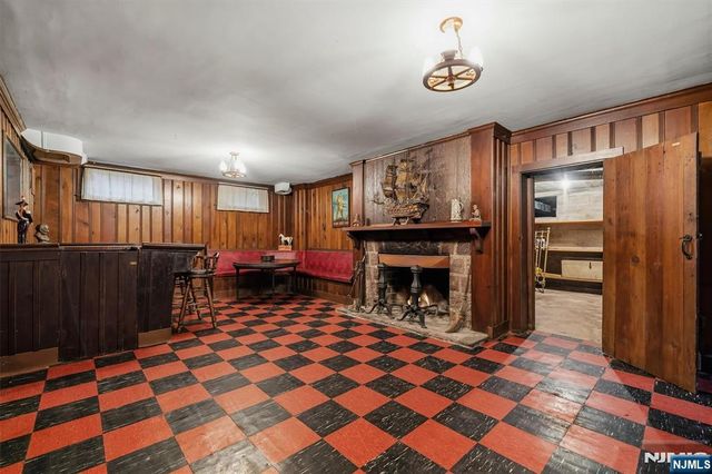 1 Carlyle Place, Hillsdale, NJ 07642