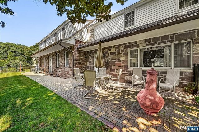 1 Carlyle Place, Hillsdale, NJ 07642