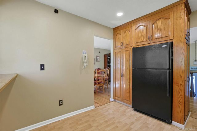 21 Kreuz Drive, West Nyack, NY 10994