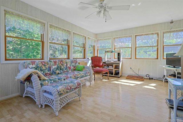 21 Kreuz Drive, West Nyack, NY 10994