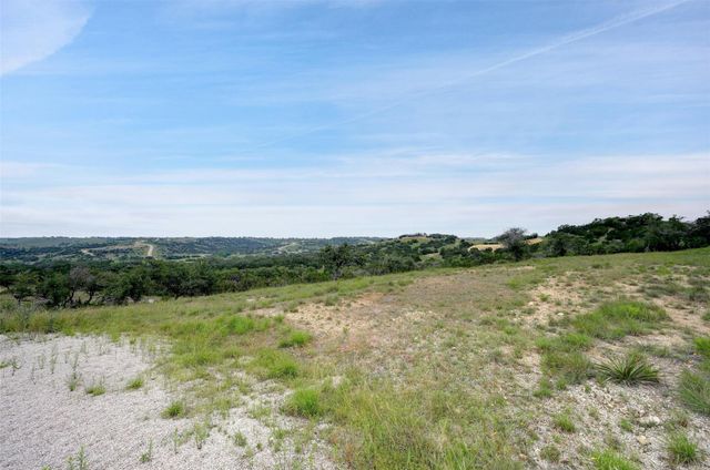 523 Big Sky CT, Blanco, TX 78606