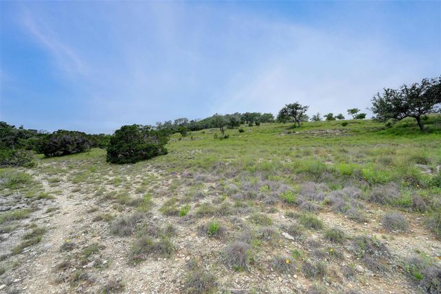 523 Big Sky CT, Blanco, TX 78606
