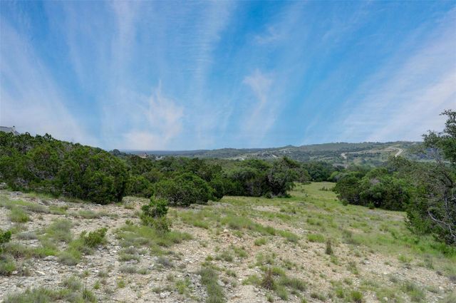 523 Big Sky CT, Blanco, TX 78606