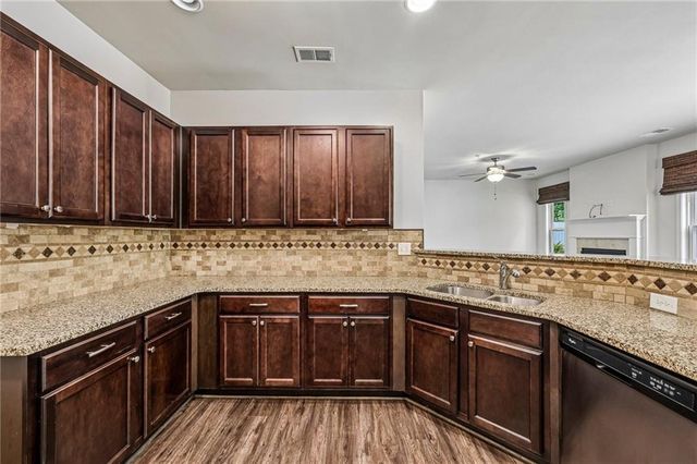 3275 Castleberry Village Drive, Cumming, GA 30040