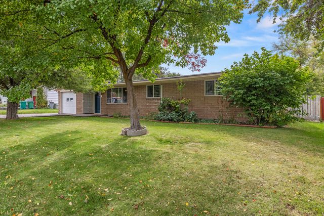 5714 Schiesel Avenue, Klamath Falls, OR 97603