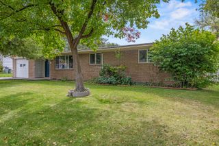 5714 Schiesel Avenue, Klamath Falls, OR 97603