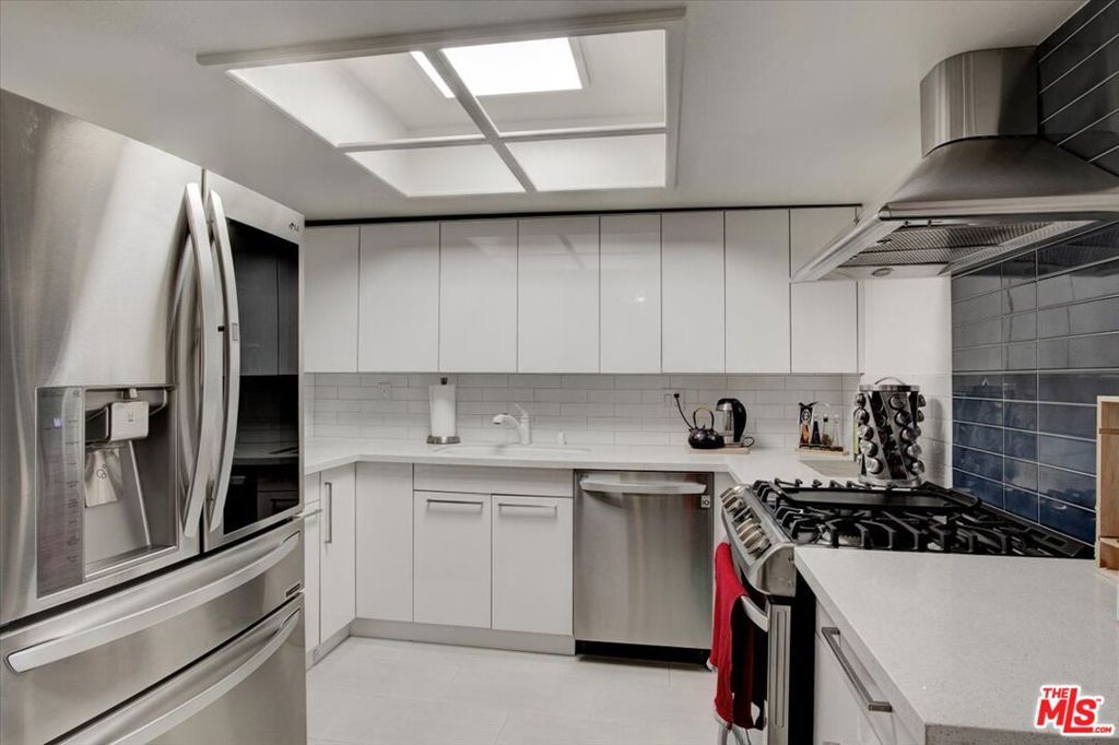 108 W Maple Street 27, Glendale, CA 91204