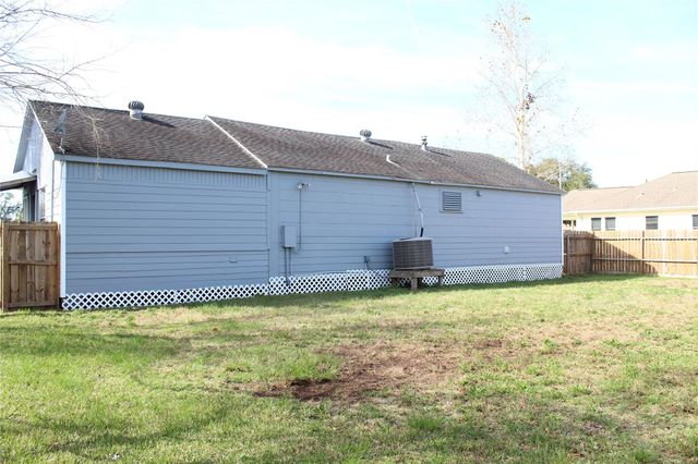 817 Hudler Street, La Marque, TX 77568