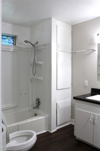 817 Hudler Street, La Marque, TX 77568