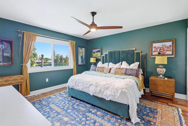 5378 SARAPOINTE COURT, Sarasota, FL 34232