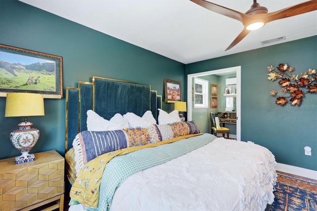 5378 SARAPOINTE COURT, Sarasota, FL 34232