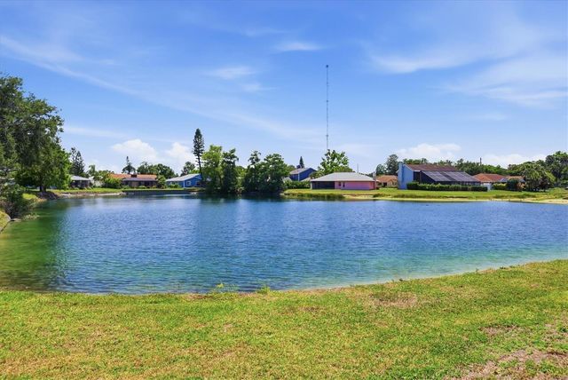 5378 SARAPOINTE COURT, Sarasota, FL 34232