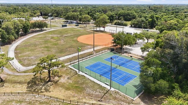 5378 SARAPOINTE COURT, Sarasota, FL 34232