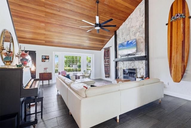 5378 SARAPOINTE COURT, Sarasota, FL 34232