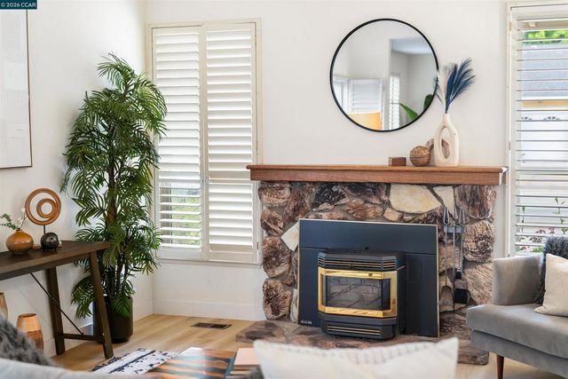 3237 Vera Cruz Dr, San Ramon, CA 94583