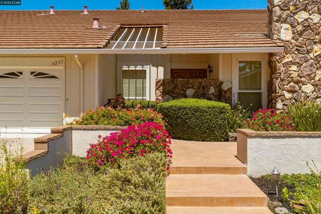 3237 Vera Cruz Dr, San Ramon, CA 94583
