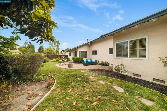 3237 Vera Cruz Dr, San Ramon, CA 94583