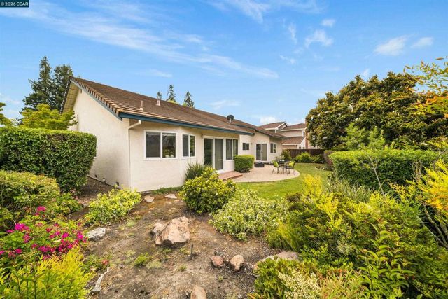 3237 Vera Cruz Dr, San Ramon, CA 94583