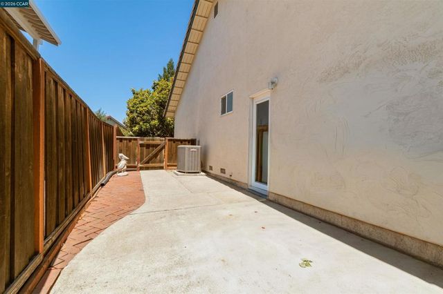 3237 Vera Cruz Dr, San Ramon, CA 94583