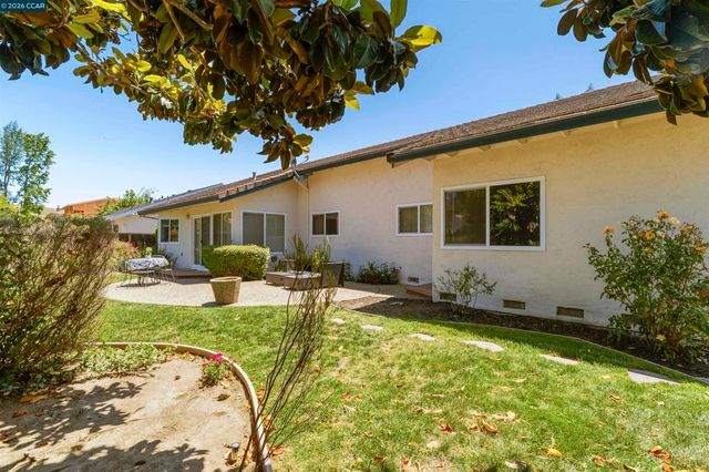 3237 Vera Cruz Dr, San Ramon, CA 94583