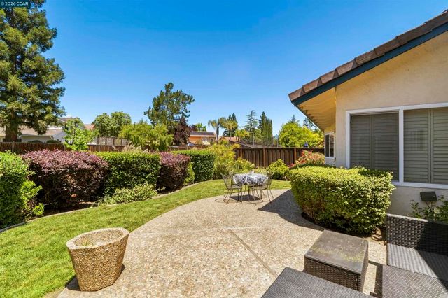 3237 Vera Cruz Dr, San Ramon, CA 94583