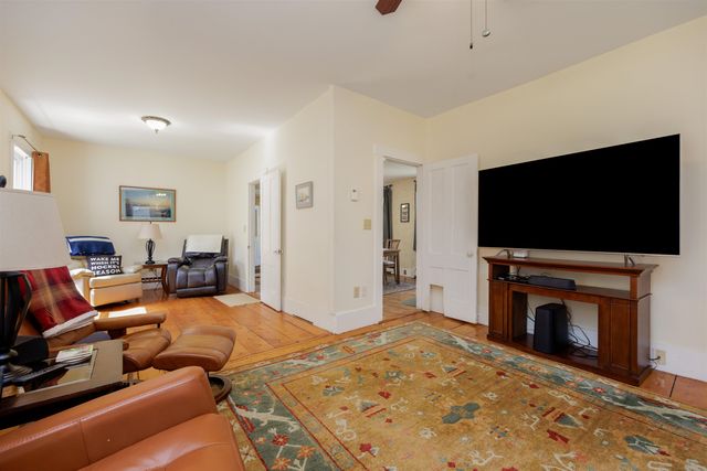 111 East Gilson Avenue, Hartford, VT 05059