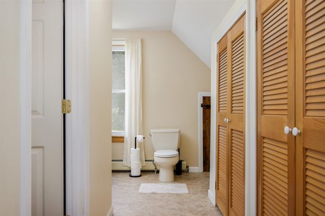 111 East Gilson Avenue, Hartford, VT 05059