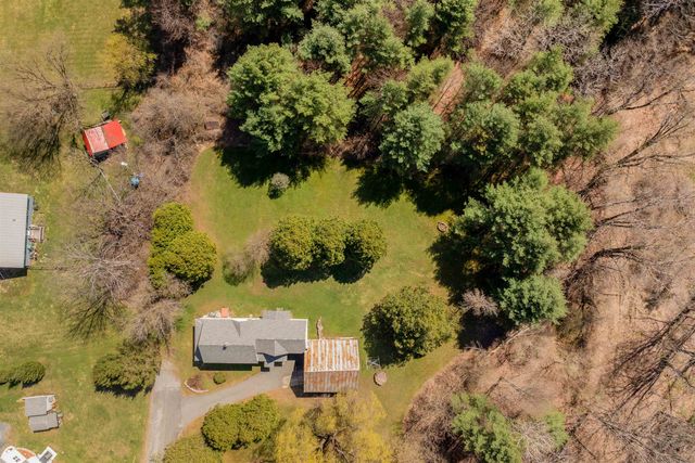 111 East Gilson Avenue, Hartford, VT 05059